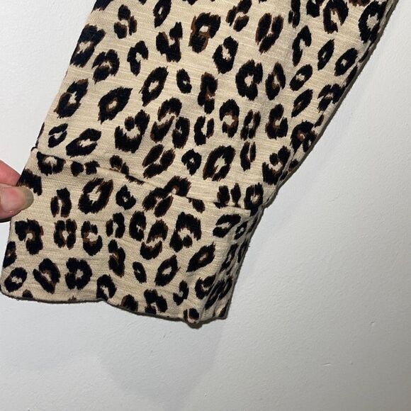 Chico's Womens Tan Black Animal Print 3/4 Sleeve Cotton Blend Top Size 2 NWOT - Picture 5 of 7